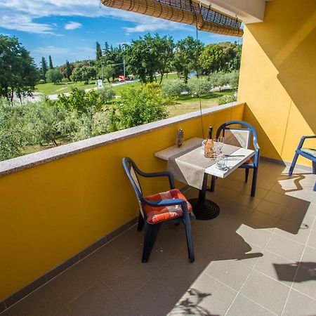 Appartement Apartman Vlado à Vrsar Extérieur photo
