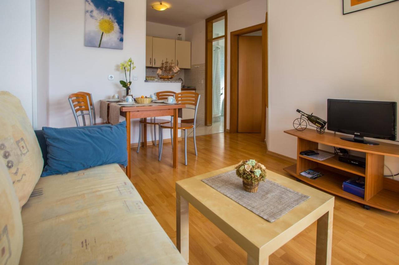 Appartement Apartman Vlado à Vrsar Extérieur photo