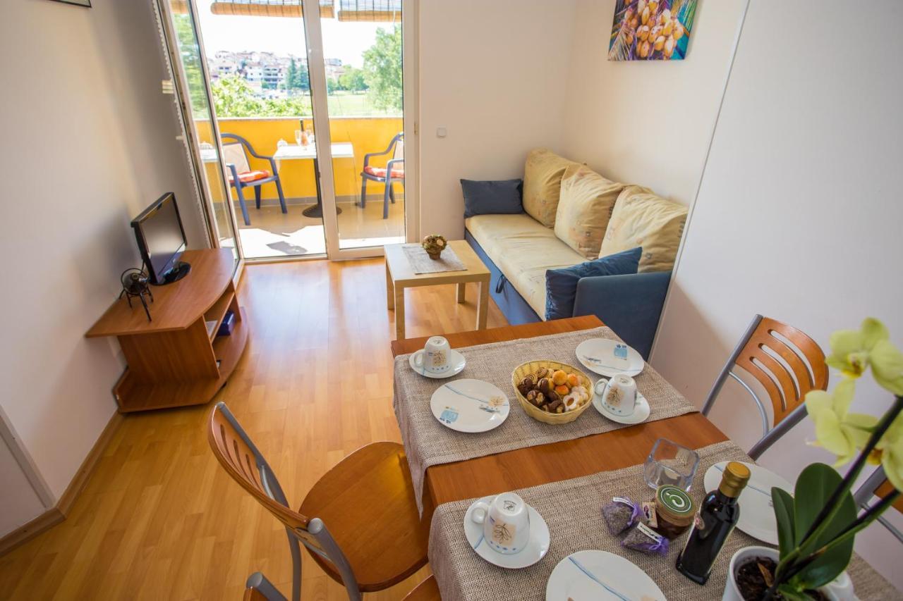 Appartement Apartman Vlado à Vrsar Extérieur photo